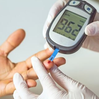 https://webnextonline.com/wp-content/uploads/2026/03/Control-de-Diabetes-320x320.jpg